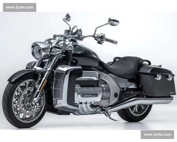 专为竞技打造的高性能比赛摩托车，展现极速与稳定完美结合的卓越设计